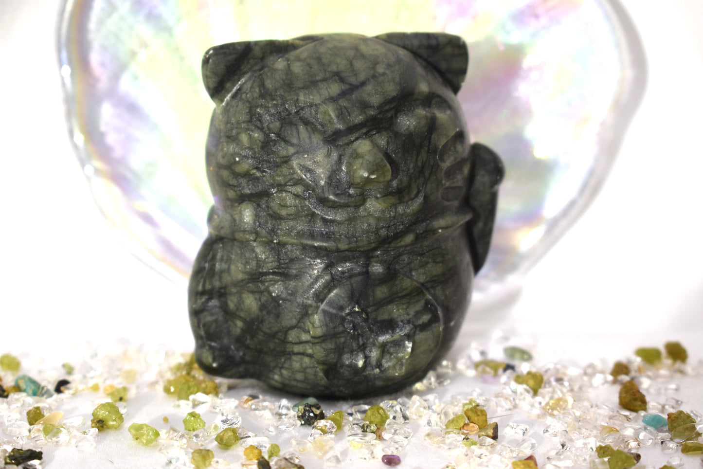 Lucky Kitty Crystal Carving