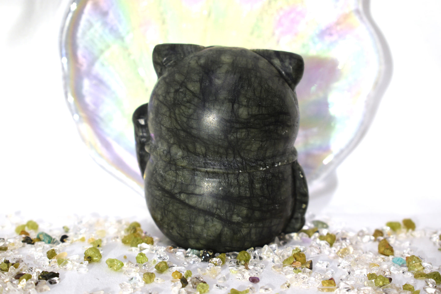 Lucky Kitty Crystal Carving