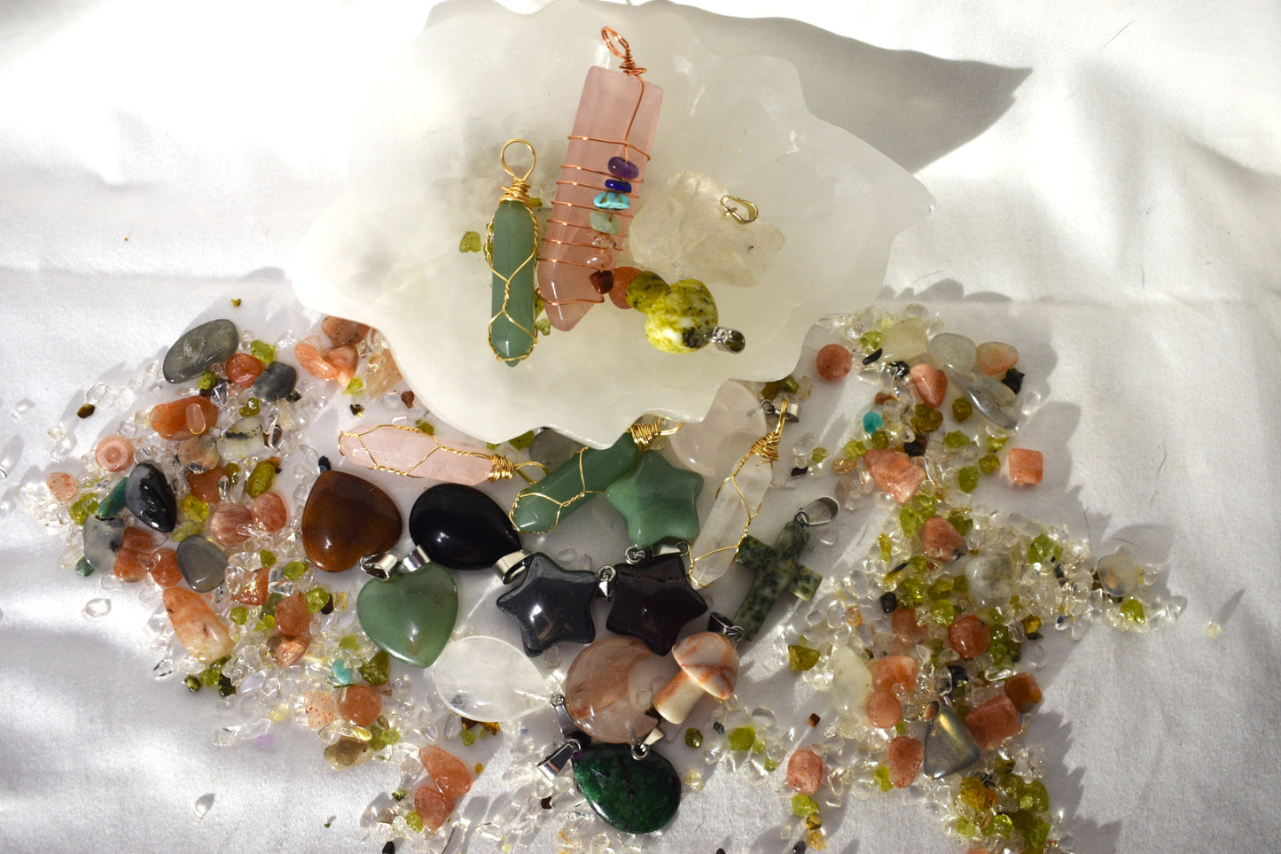 Mixed Pendant Lot
