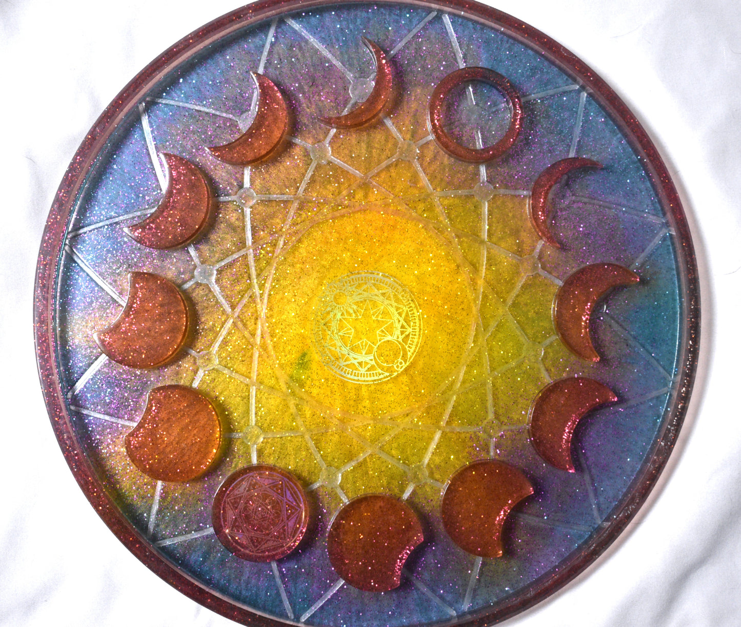 Customizable moon cycle resin tray